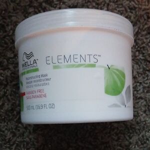 Wella Elements Hair Mask - White and Green